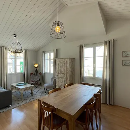 Very Bright Nest With Terrace In The Village Lejlighed *