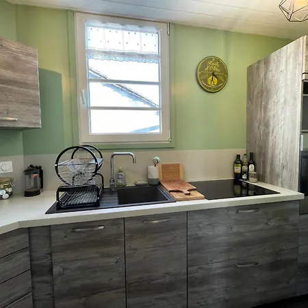 Very Bright Nest With Terrace In The Village Lejlighed La Flotte