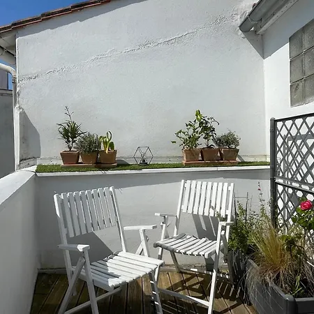 Apartment Very Bright Nest With Terrace In The Village *