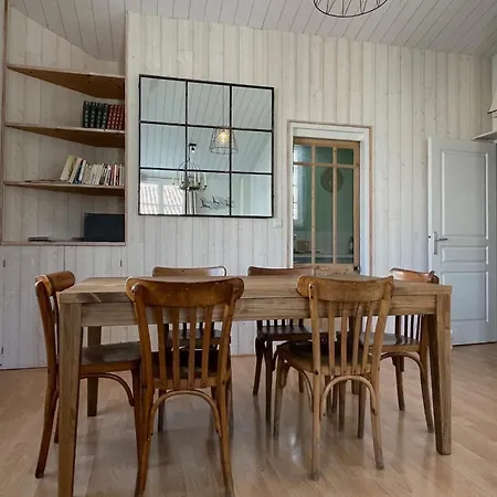 Very Bright Nest With Terrace In The Village Apartment